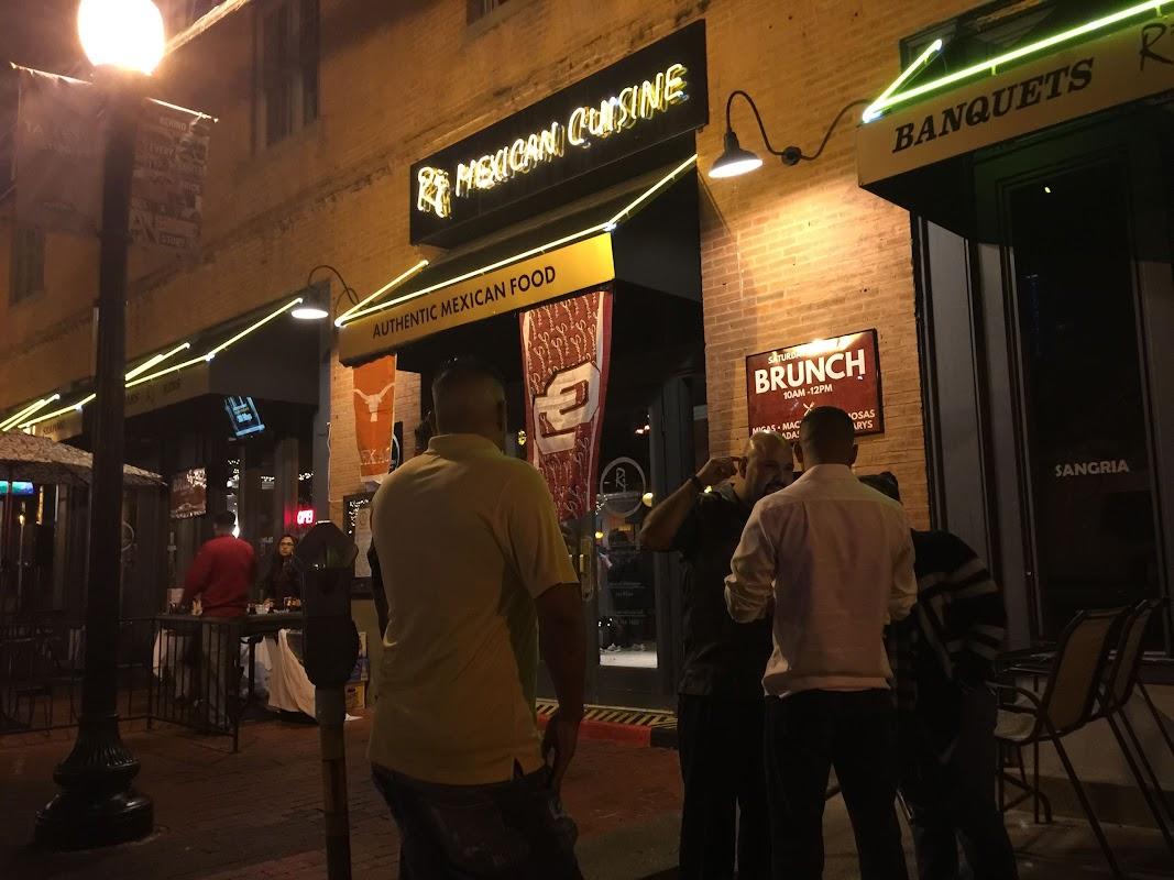 Leia mais sobre o artigo 24 hour restaurants near me Dallas