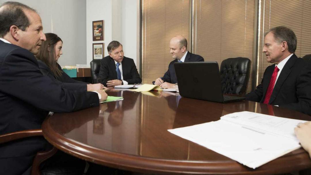 Leia mais sobre o artigo Affordable injury lawyer houston